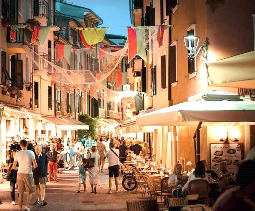 Appartamento Elena Garda  Bagian luar foto