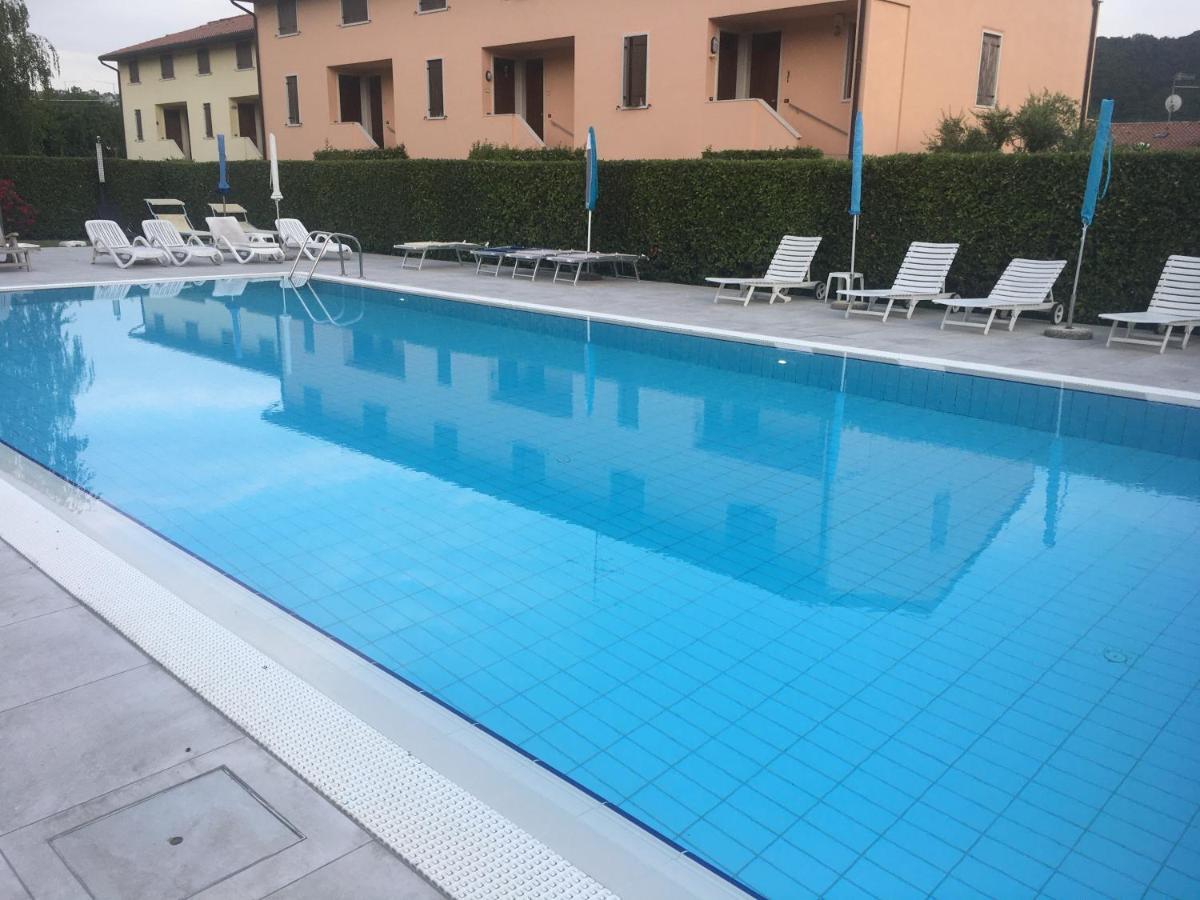 Appartamento Elena Garda  Bagian luar foto
