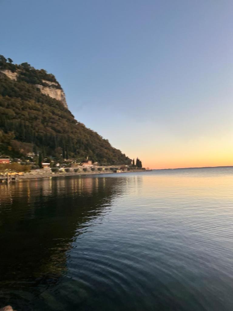 Appartamento Elena Garda  Bagian luar foto